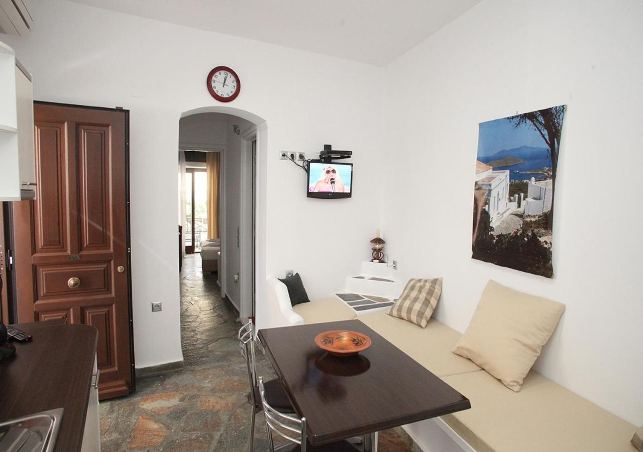 Aparthotel Pergola Livadi  Zewnętrze zdjęcie