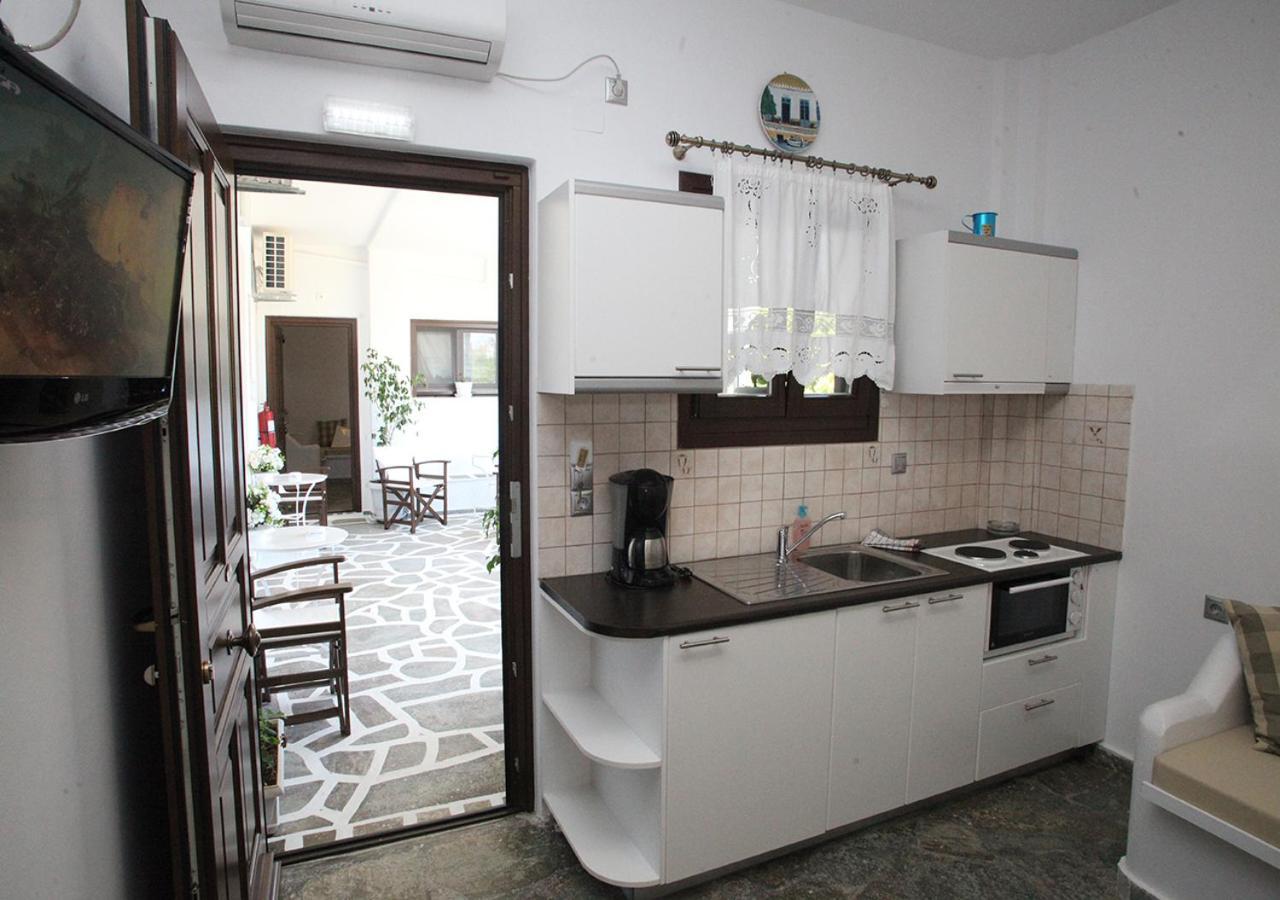 Aparthotel Pergola Livadi  Zewnętrze zdjęcie