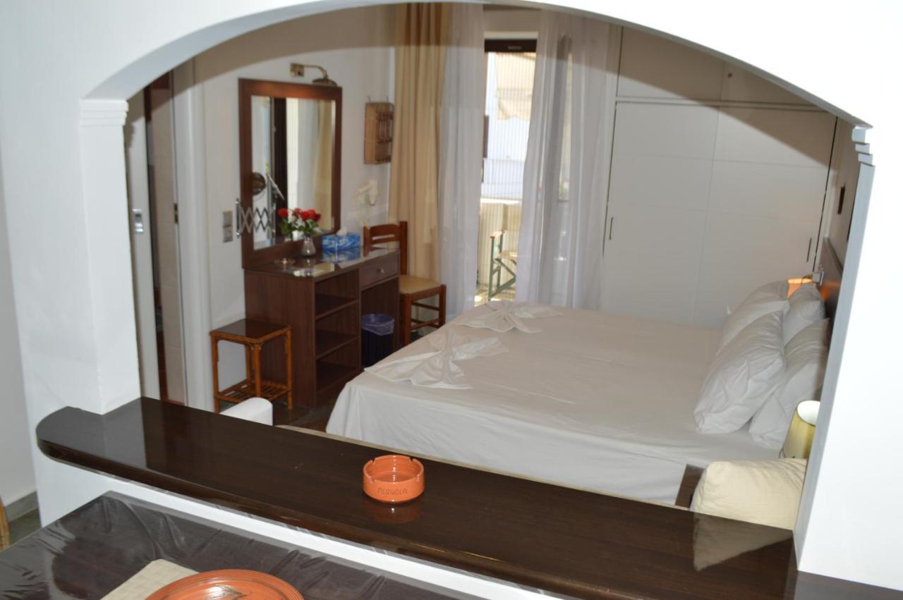 Aparthotel Pergola Livadi  Zewnętrze zdjęcie