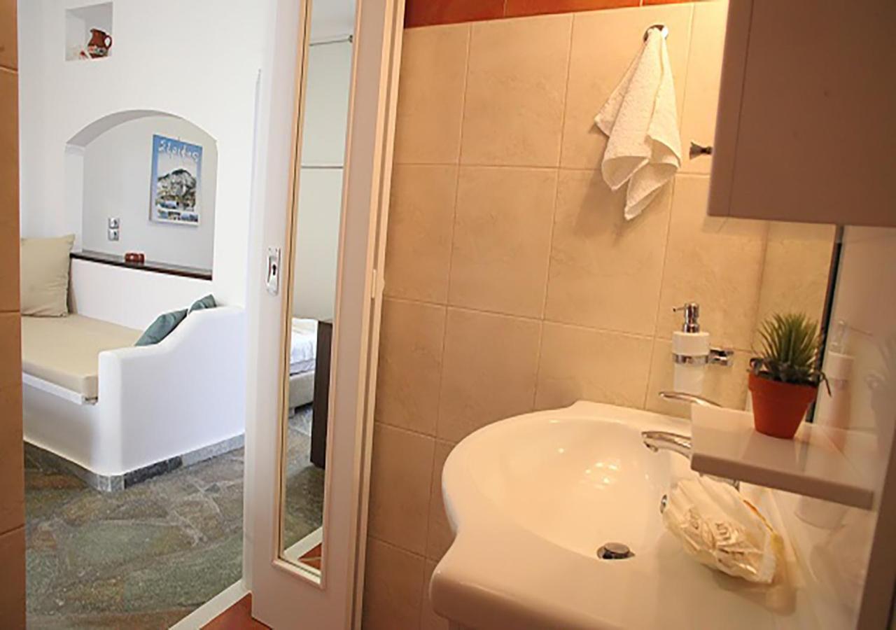 Aparthotel Pergola Livadi  Zewnętrze zdjęcie